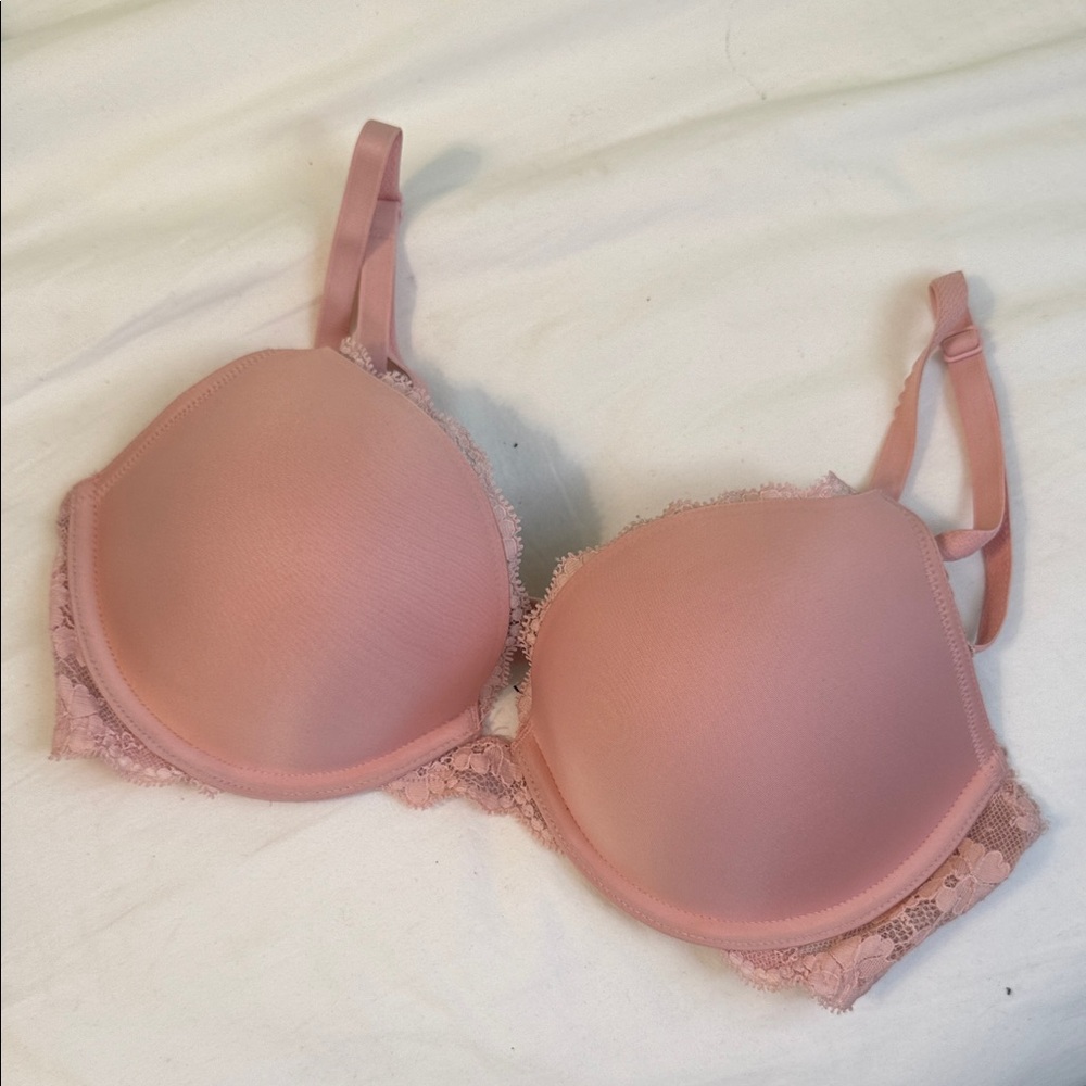 VS Dream Angel’s Push-Up Bra